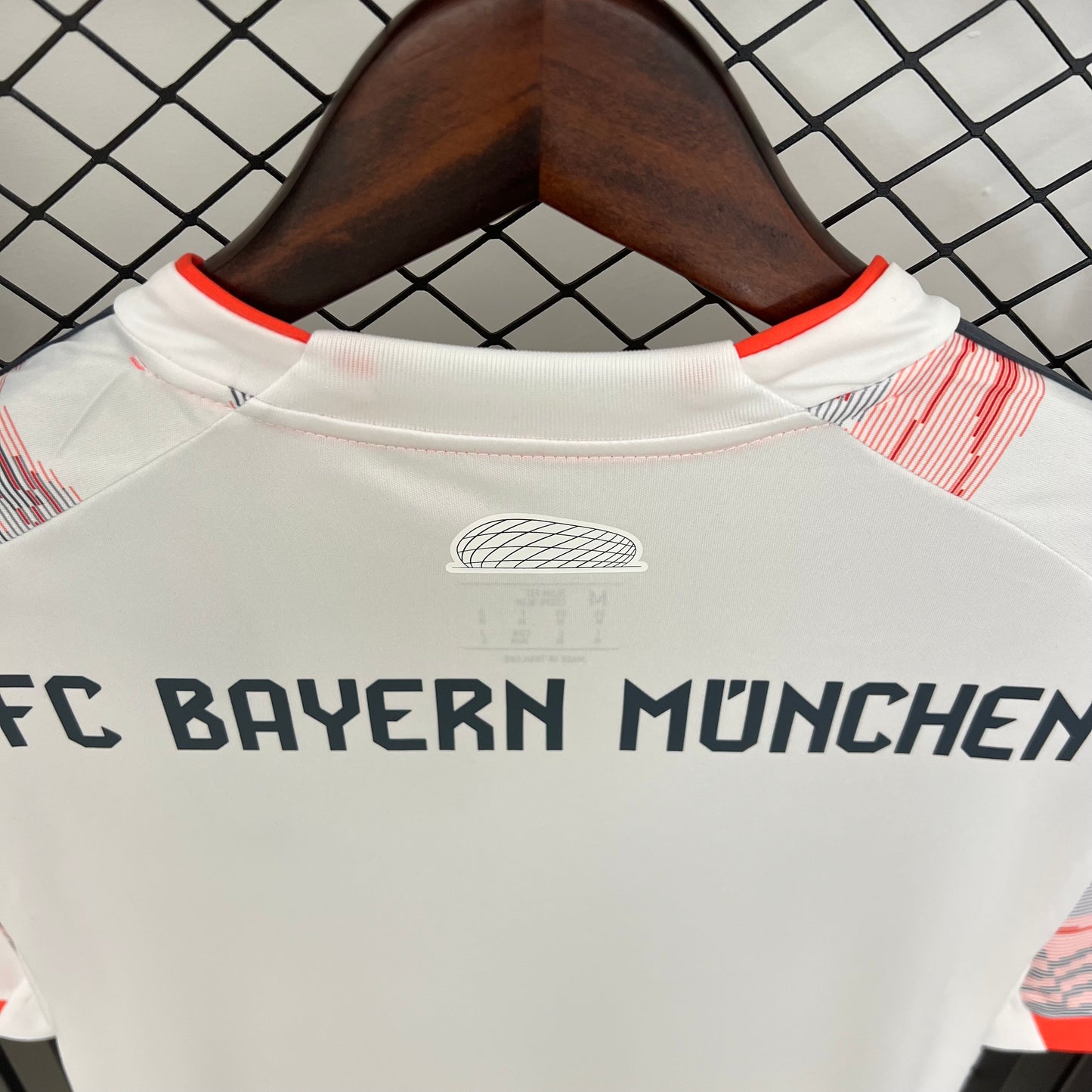 Bayern Munich Maillot Extérieur 25/26 – S à XL