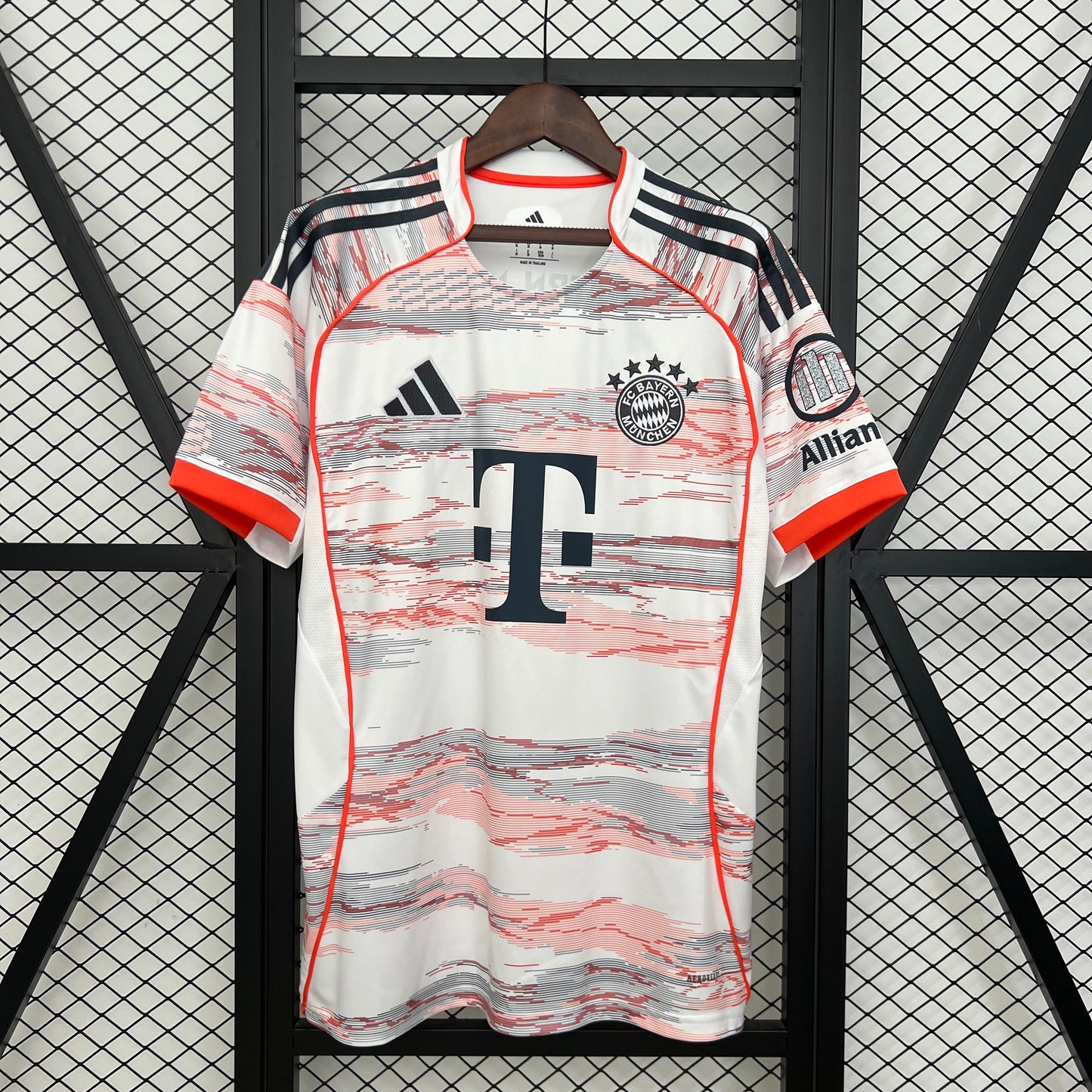 Bayern Munich Maillot Extérieur 25/26 – S à XL