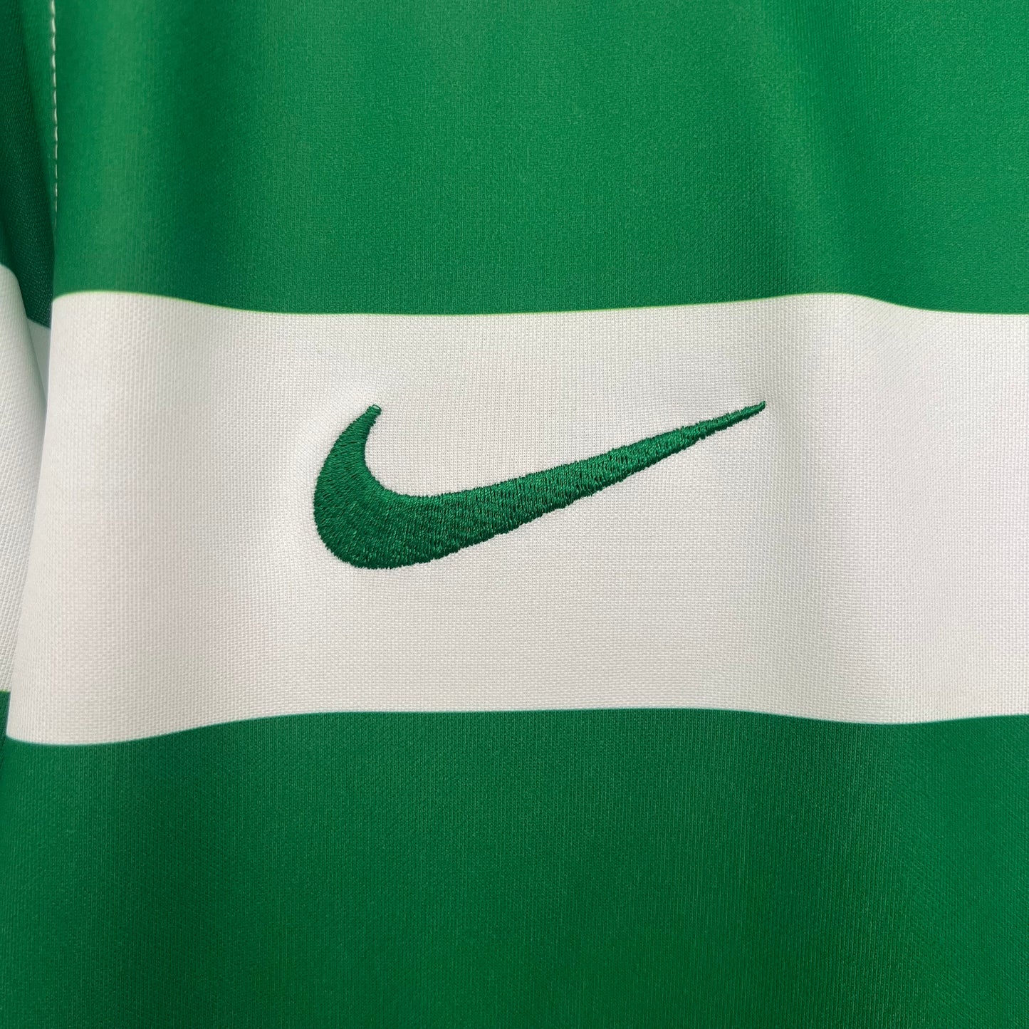 Maillot Sporting Lisbonne Domicile 25/26 – Édition Officielle – S à XL